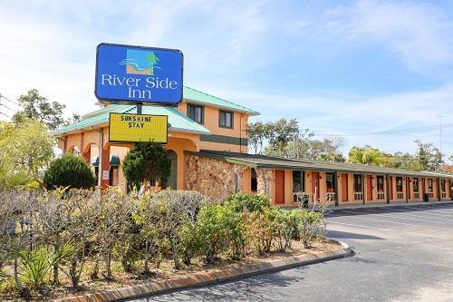 River Side Inn ניו פורט ריצ'י מראה חיצוני תמונה